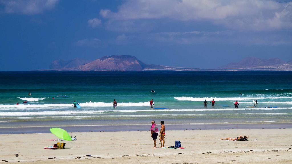 Absolute Beachfront Apartment Famara Exterior foto